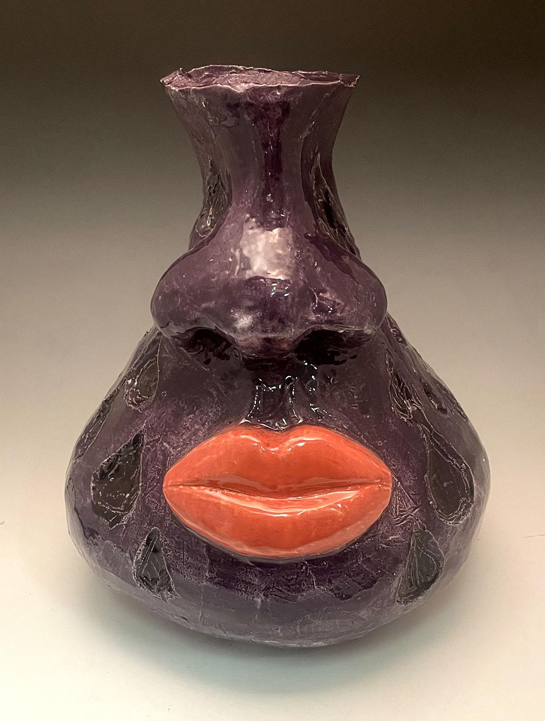 Vase with nose and lips
